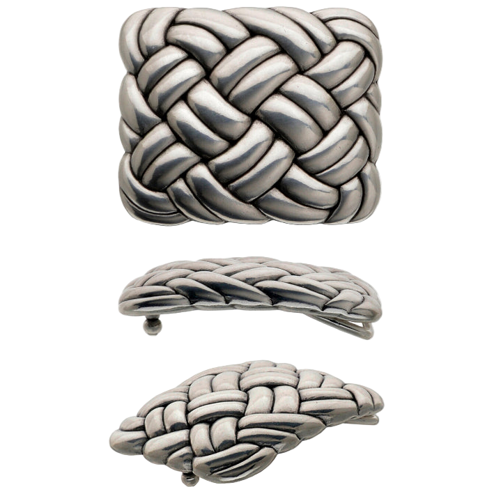 English silver belt buckle (100121-40) with Italian design, polished metal fashion accessory