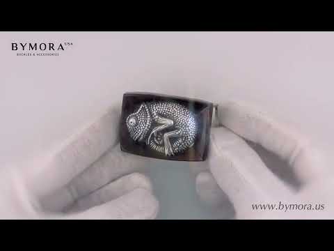 Load video: Chameleon 40mm Belt Buckle – English Silver Finish + Black Tab Mother of Pearl