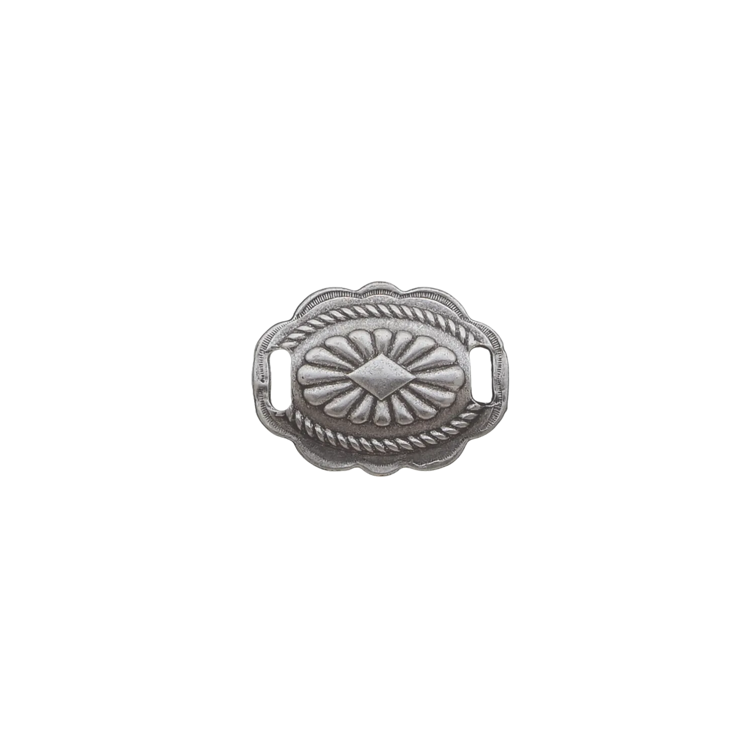 Decorative belt buckle in English Silver. 